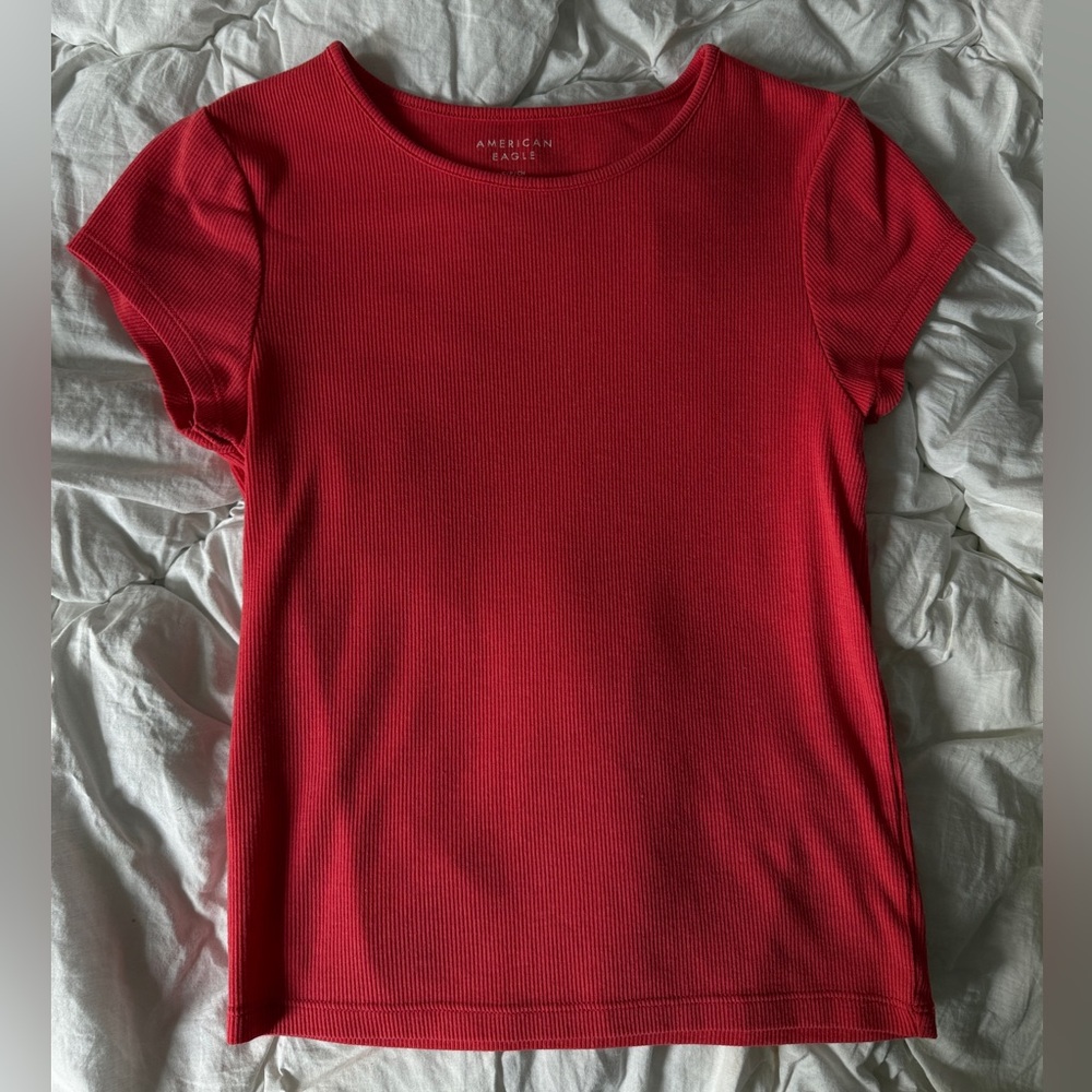 AMERICAN EAGLE OUTFITTERS SCARLET RIBBED BASIC TOP